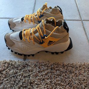 Adidas Hiking Shoes - Men's Size 9